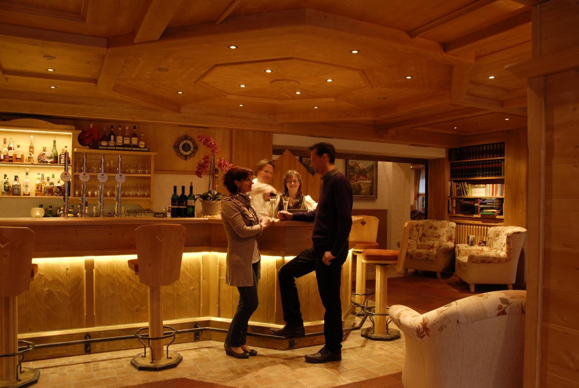 Alpin Panoramahotel Laerchenhof Heiligenblut Εξωτερικό φωτογραφία