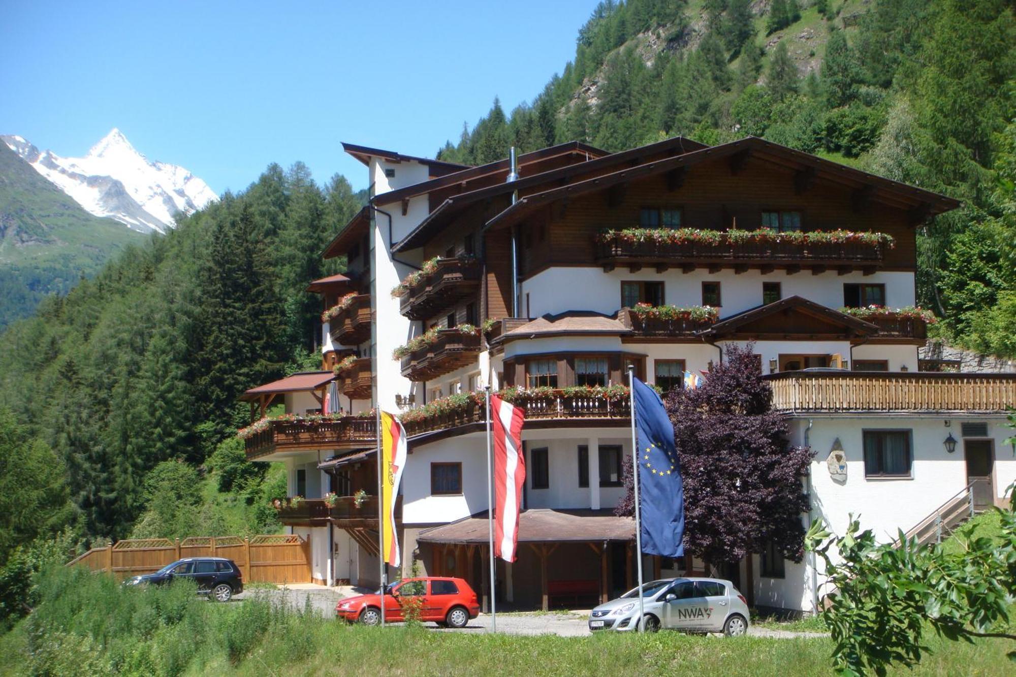 Alpin Panoramahotel Laerchenhof Heiligenblut Εξωτερικό φωτογραφία