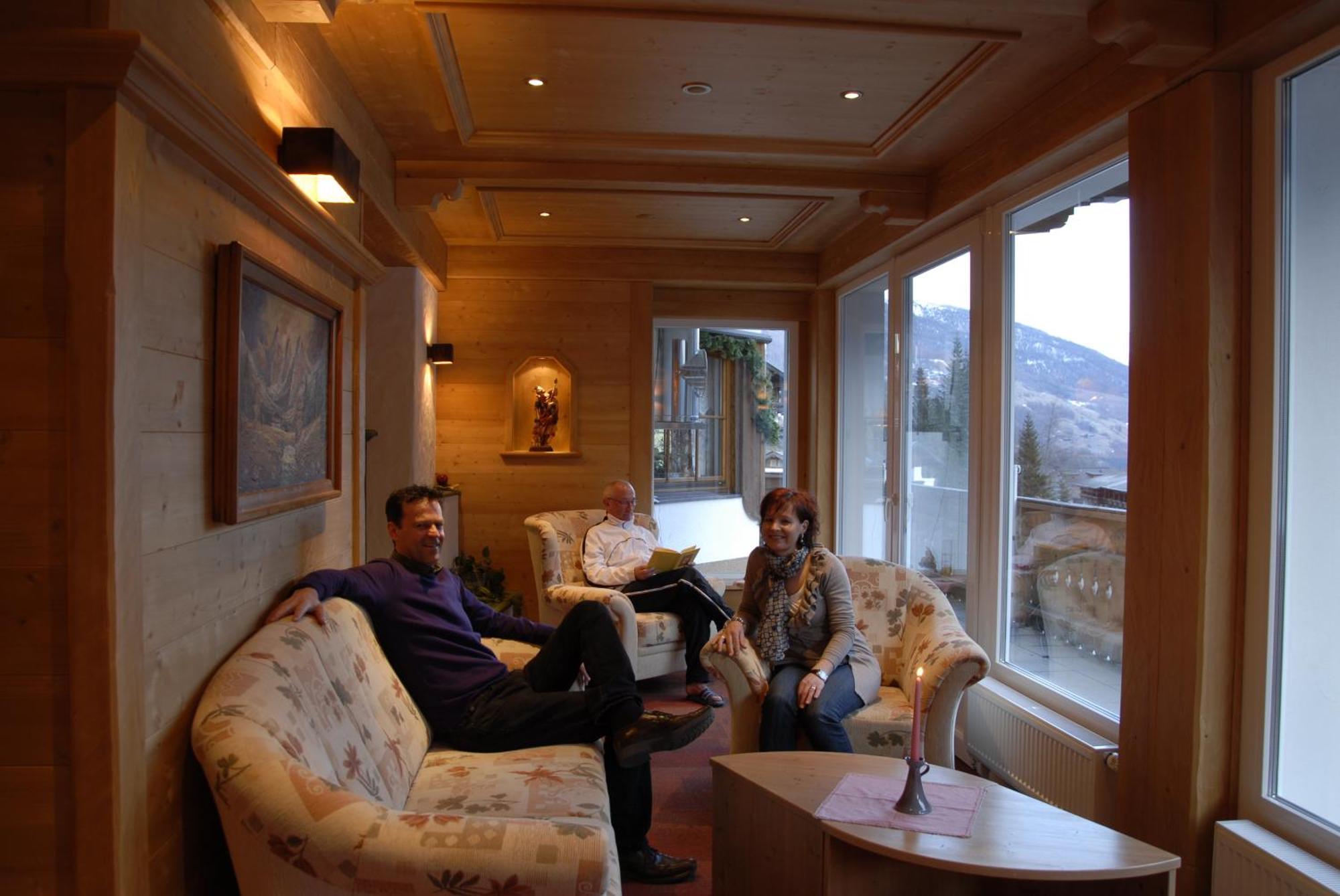 Alpin Panoramahotel Laerchenhof Heiligenblut Εξωτερικό φωτογραφία