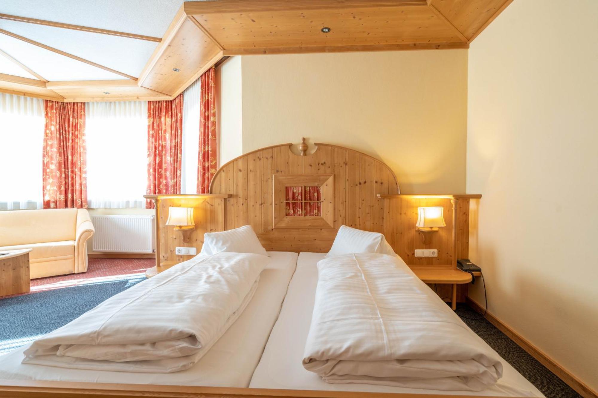 Alpin Panoramahotel Laerchenhof Heiligenblut Εξωτερικό φωτογραφία