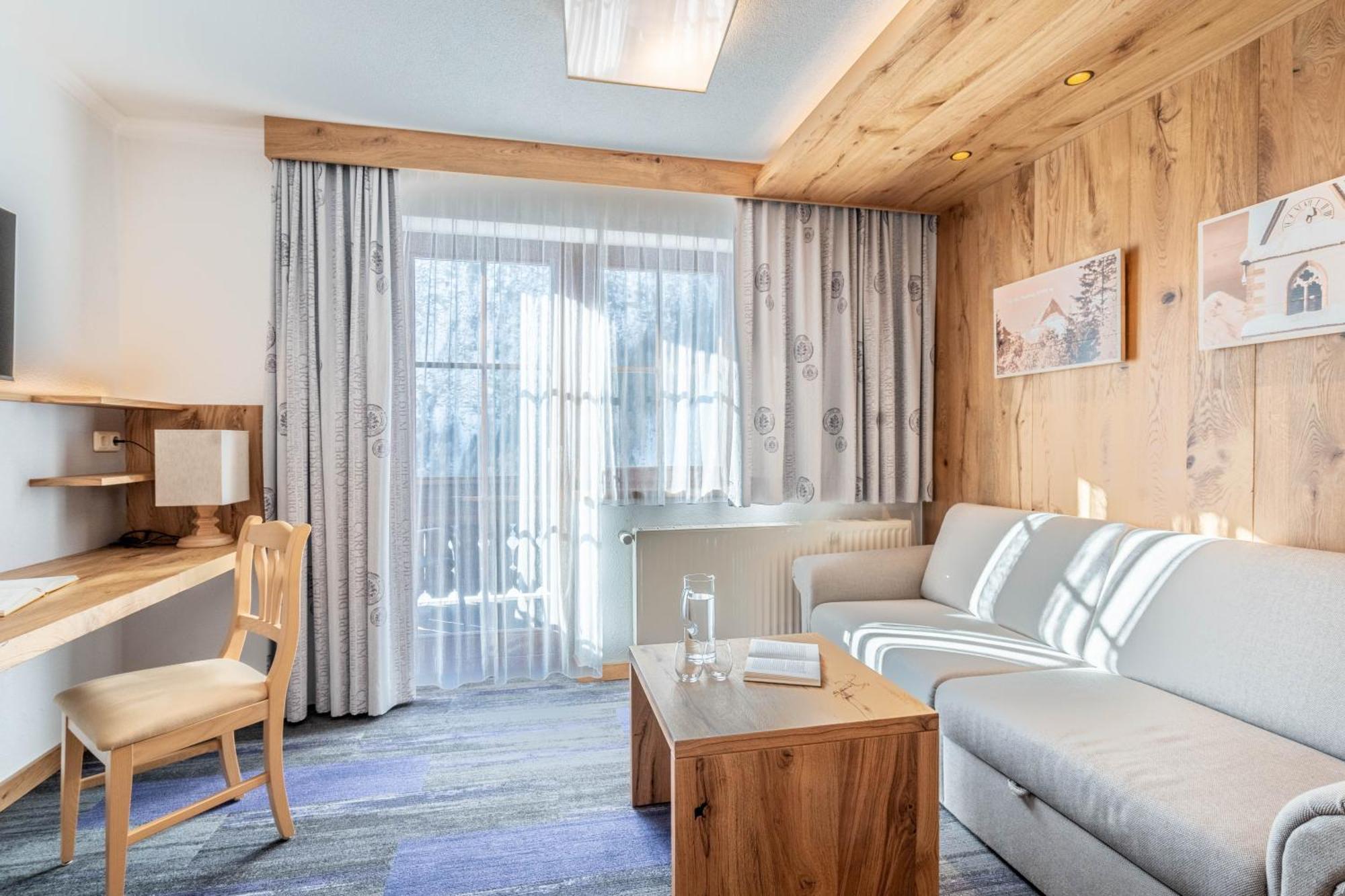 Alpin Panoramahotel Laerchenhof Heiligenblut Εξωτερικό φωτογραφία