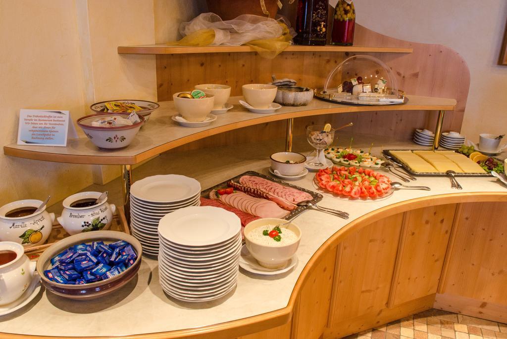 Alpin Panoramahotel Laerchenhof Heiligenblut Εξωτερικό φωτογραφία